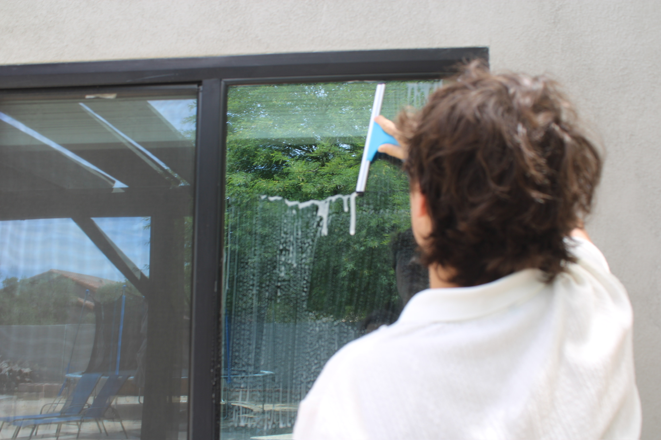 Pane Perfect AZ team cleaning windows
